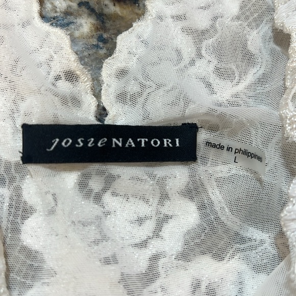 Josie Natori  Rose Parfait Floral Lace Camisole Tank Top Shell - Picture 2 of 6